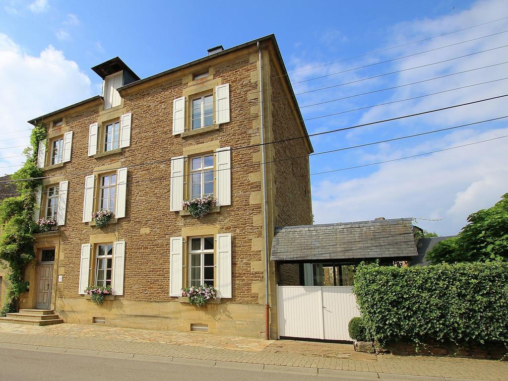 Unique Holiday Home In Virton With Jacuzzi Latour Luaran gambar